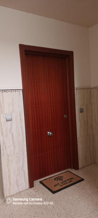 Piso Playa La Caleta Apartment Cadiz Bagian luar foto